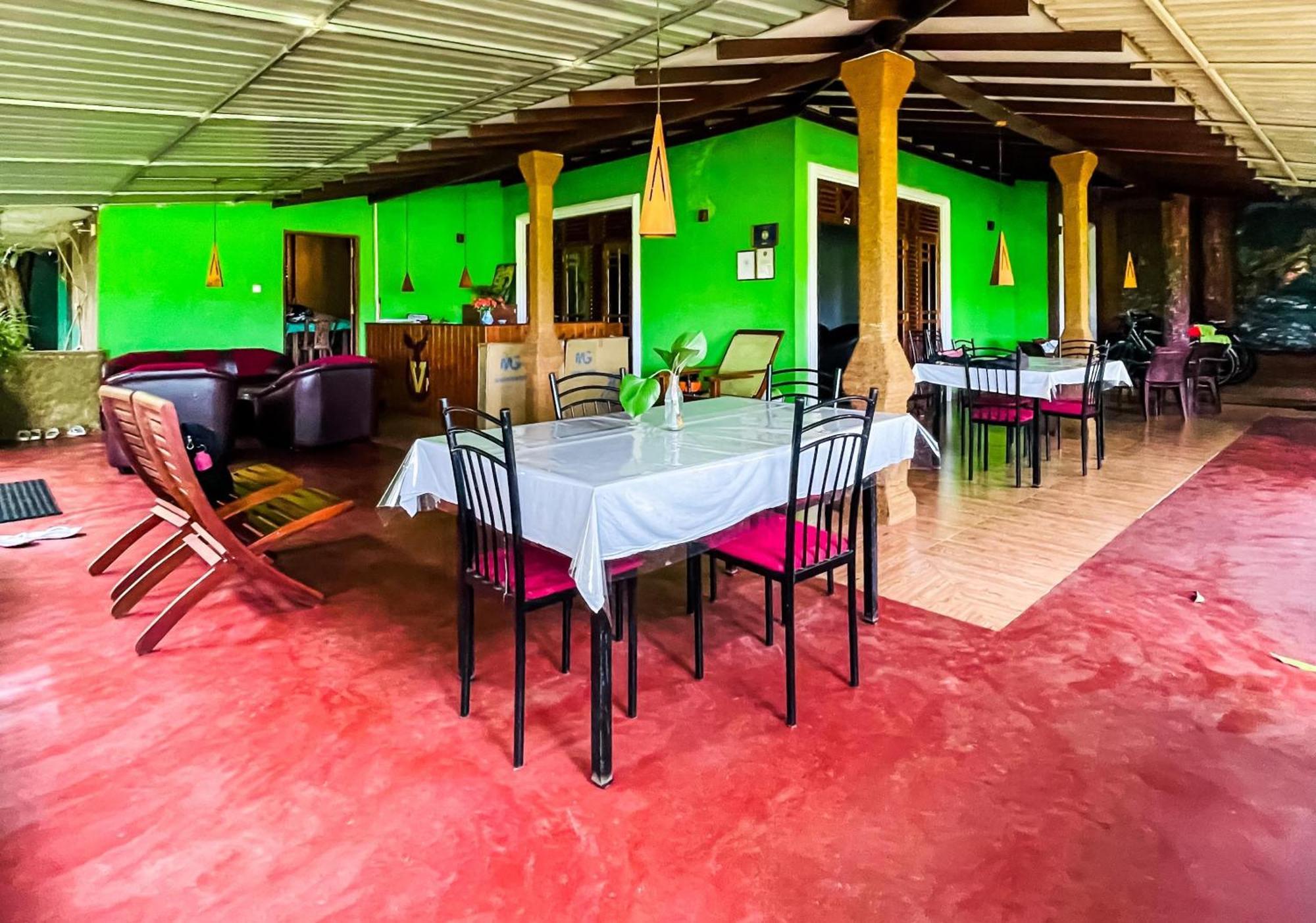 V Cabanas & Yala Safari Place تيساماهاراما المظهر الخارجي الصورة