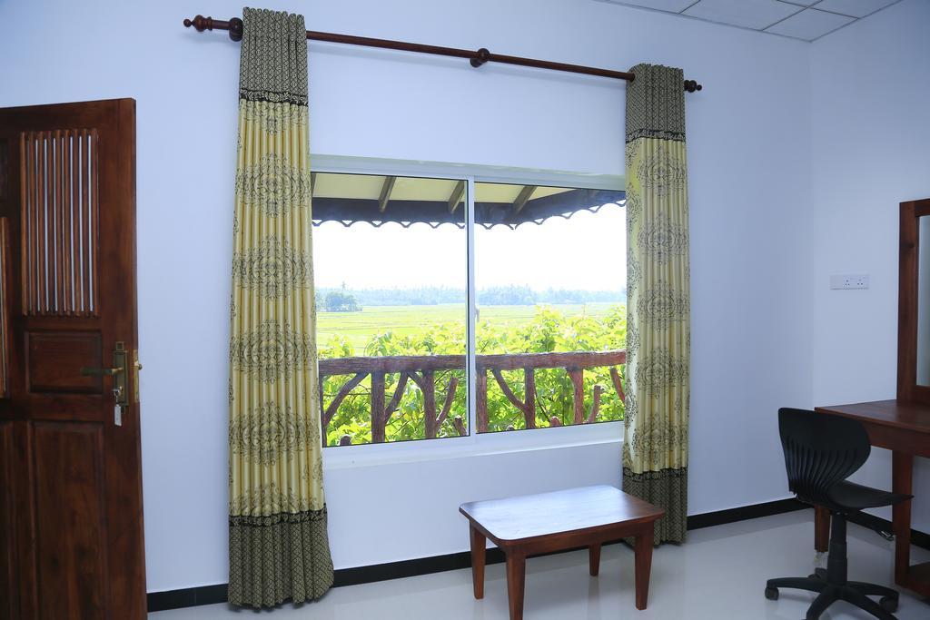 V Cabanas & Yala Safari Place تيساماهاراما المظهر الخارجي الصورة
